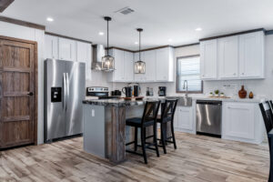 Cuatro_Kitchen-slide_3